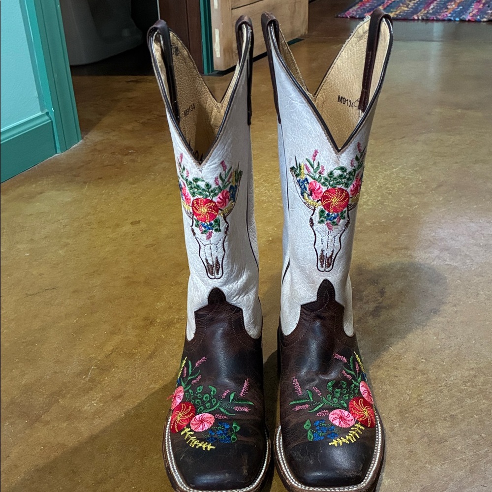 Macie Bean White and Brown Heeled Boots with Floral Design